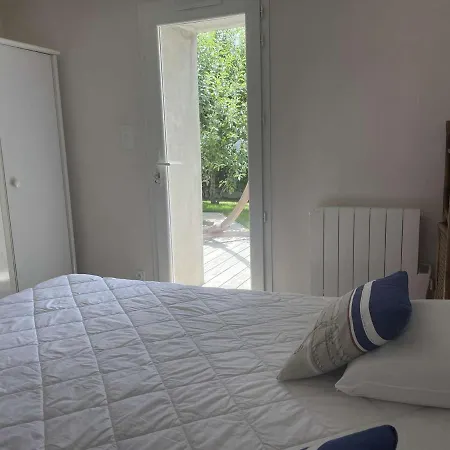 Дом отдыха Charmante Maison Renovee, Proche Plage, Jardin, Terrasse, 3 - Fr-1-224b-193 Barbatre