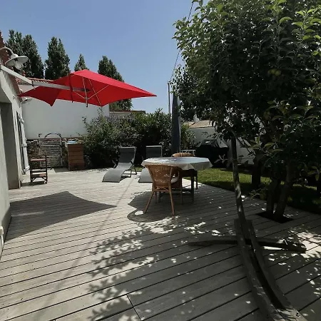 Charmante Maison Rénovée, Proche Plage, Jardin, Terrasse, 3 - Fr-1-224b-193 Hébergement de vacances