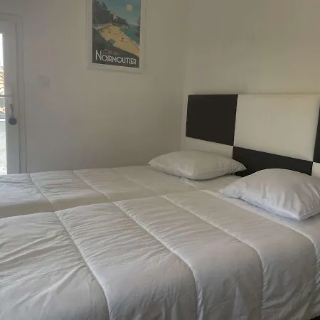 Hébergement de vacances Charmante Maison Rénovée, Proche Plage, Jardin, Terrasse, 3 - Fr-1-224b-193 Barbâtre